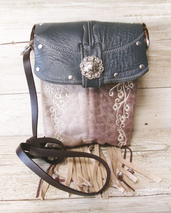 Small Cowboy Boot Purse with Fringe sm310